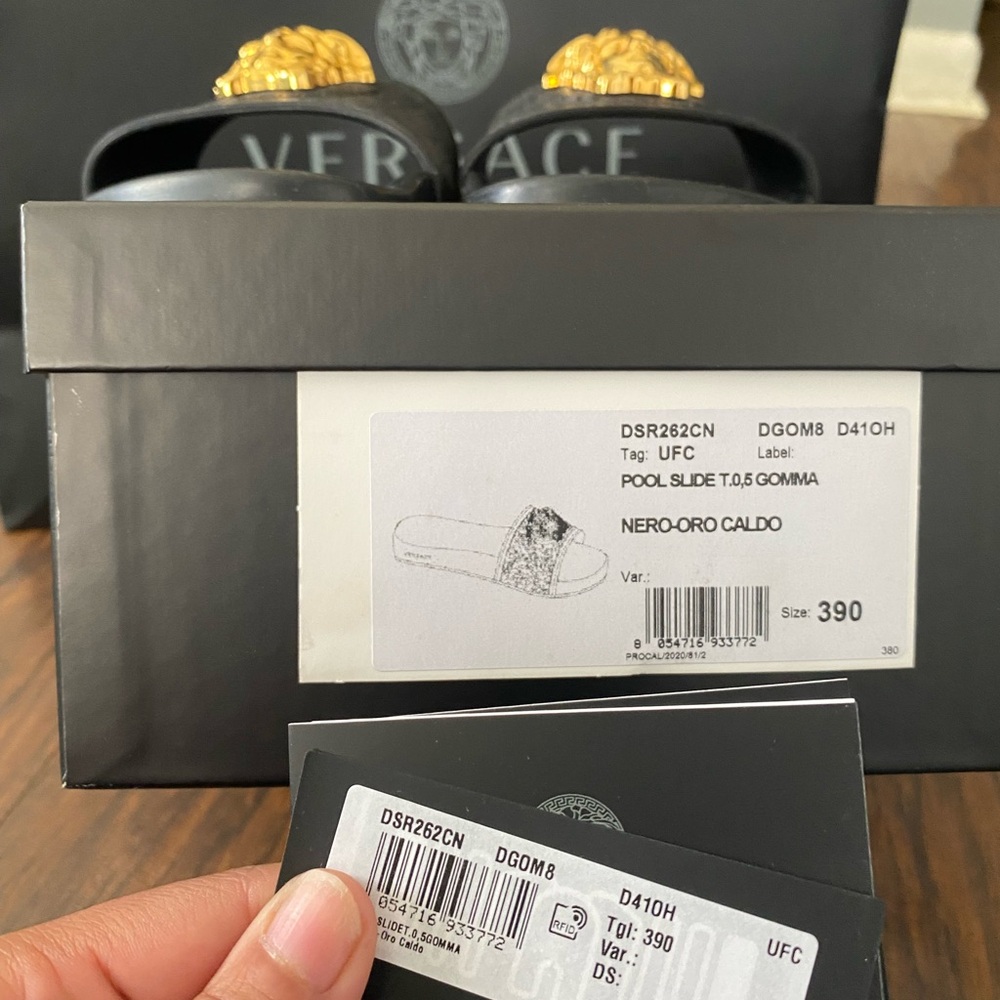 Louis Vuitton pool slide NERO ORO CALDO size 39